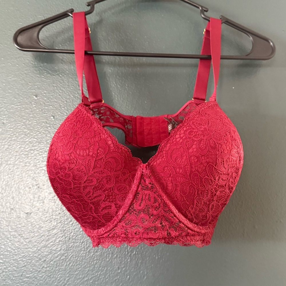 Daisy Fuentes Bra Size 40D Underwire Fuchsia Lace Push Up Bra
